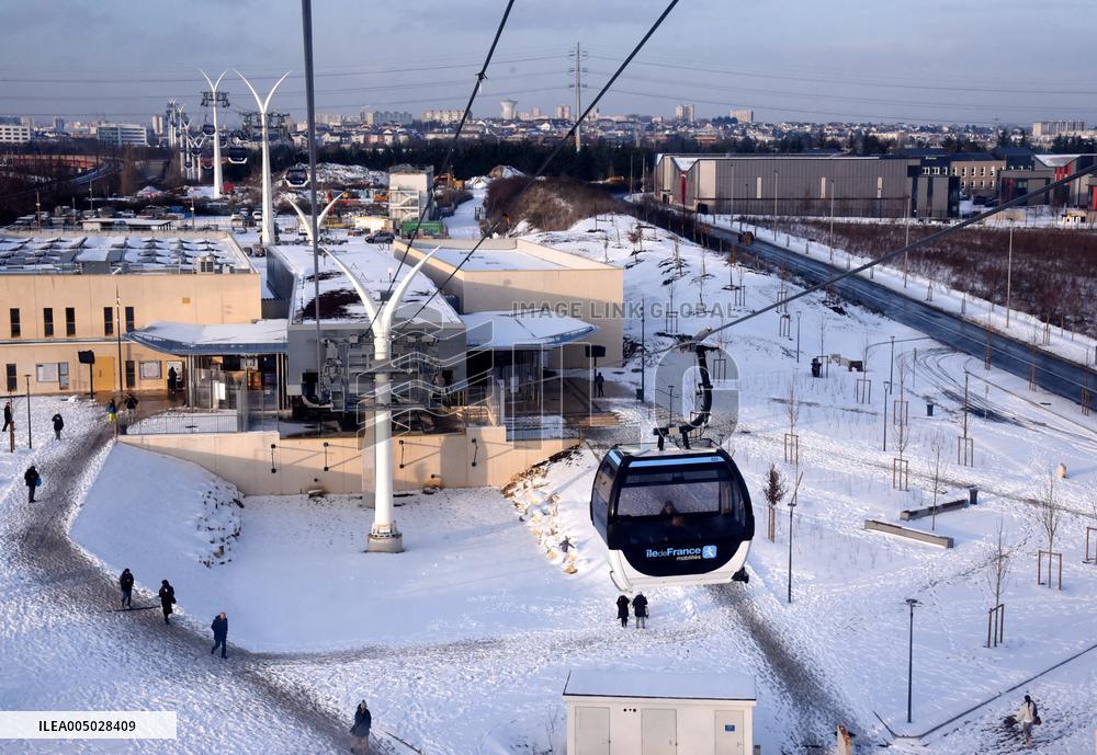 CAbale Car Illustration - Creteil