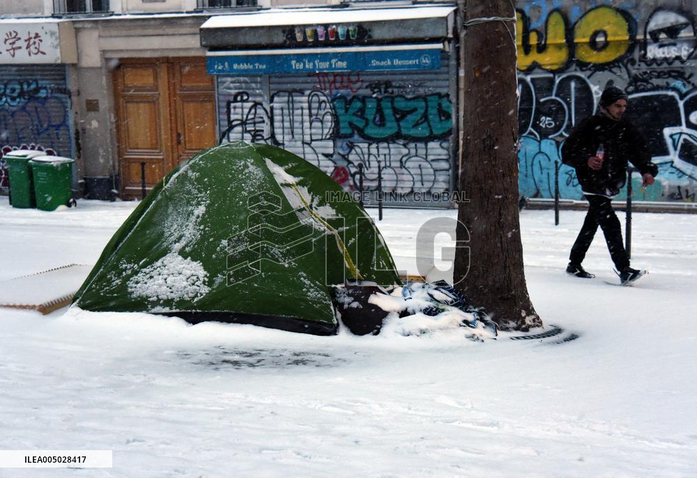 Homeless People Under The Snow - Paris