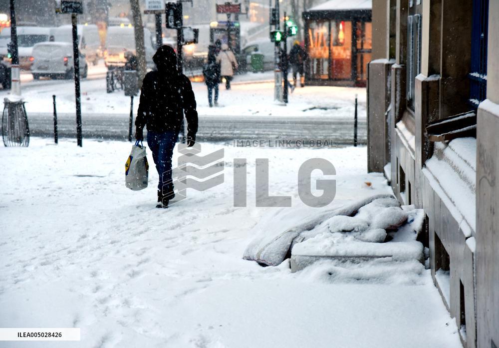 Homeless People Under The Snow - Paris