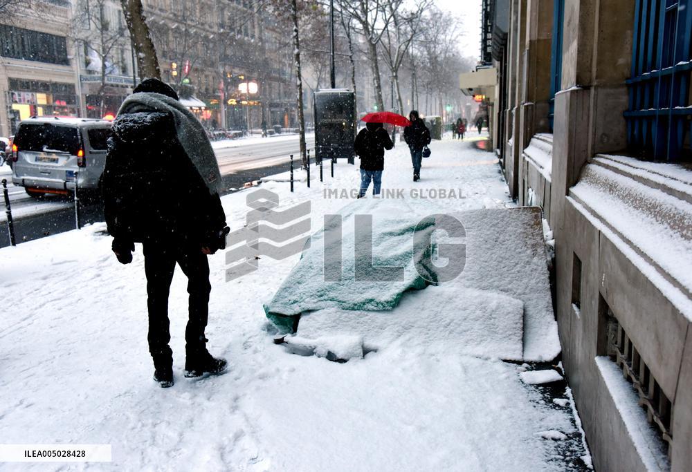 Homeless People Under The Snow - Paris