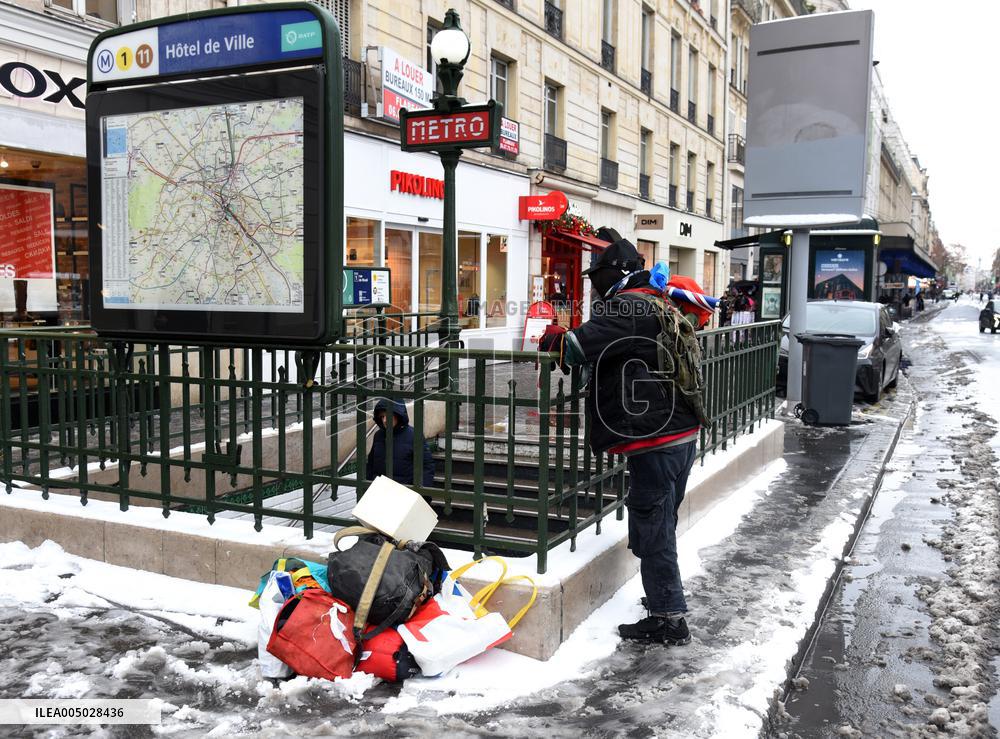 Homeless People Under The Snow - Paris