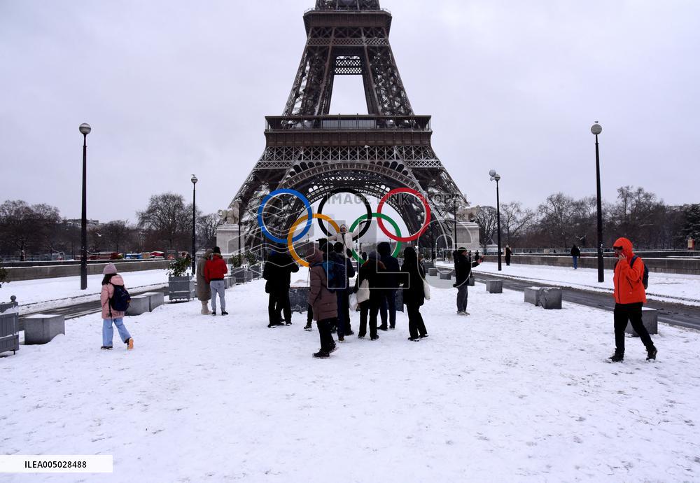 Paris Under The Snow - Eiffel Tower