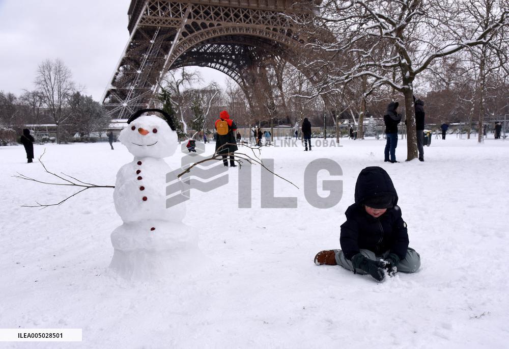 Paris Under The Snow - Eiffel Tower