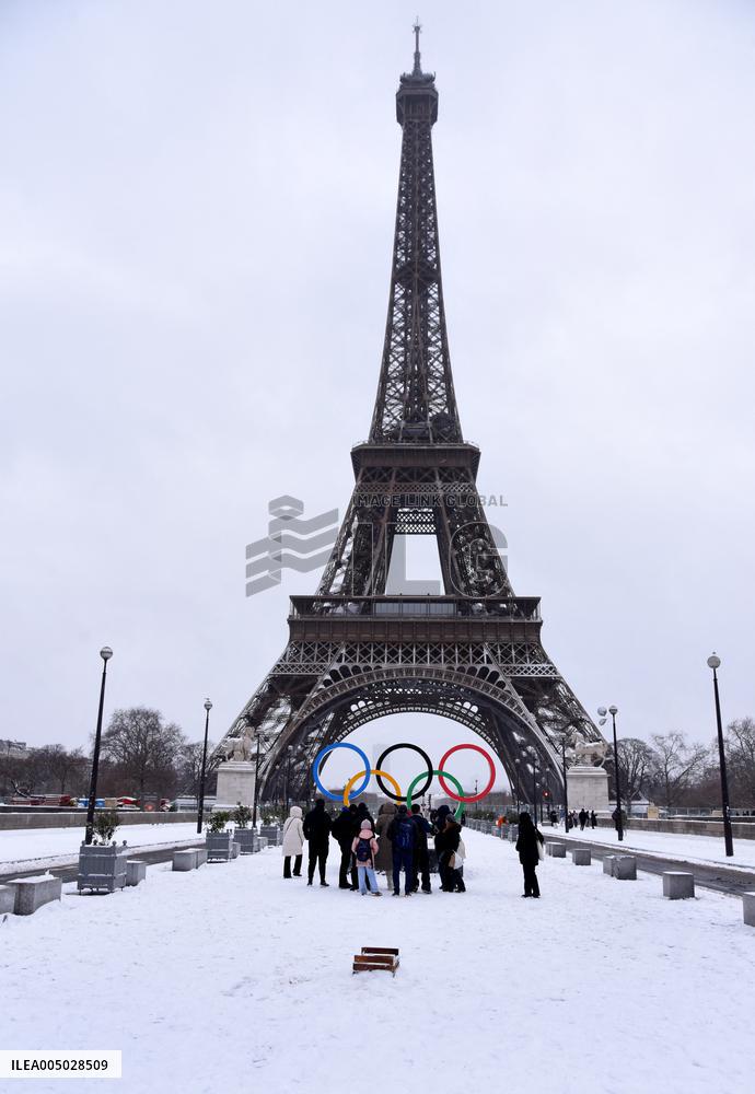 Paris Under The Snow - Eiffel Tower