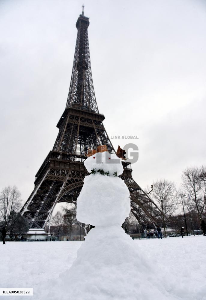 Paris Under The Snow - Eiffel Tower