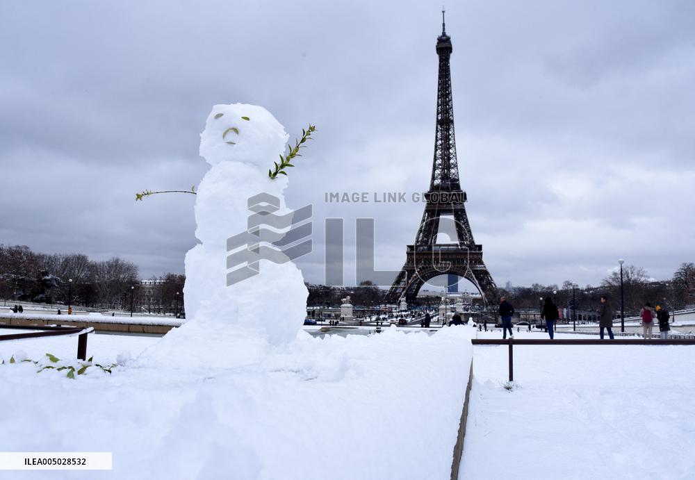 Paris Under The Snow - Eiffel Tower