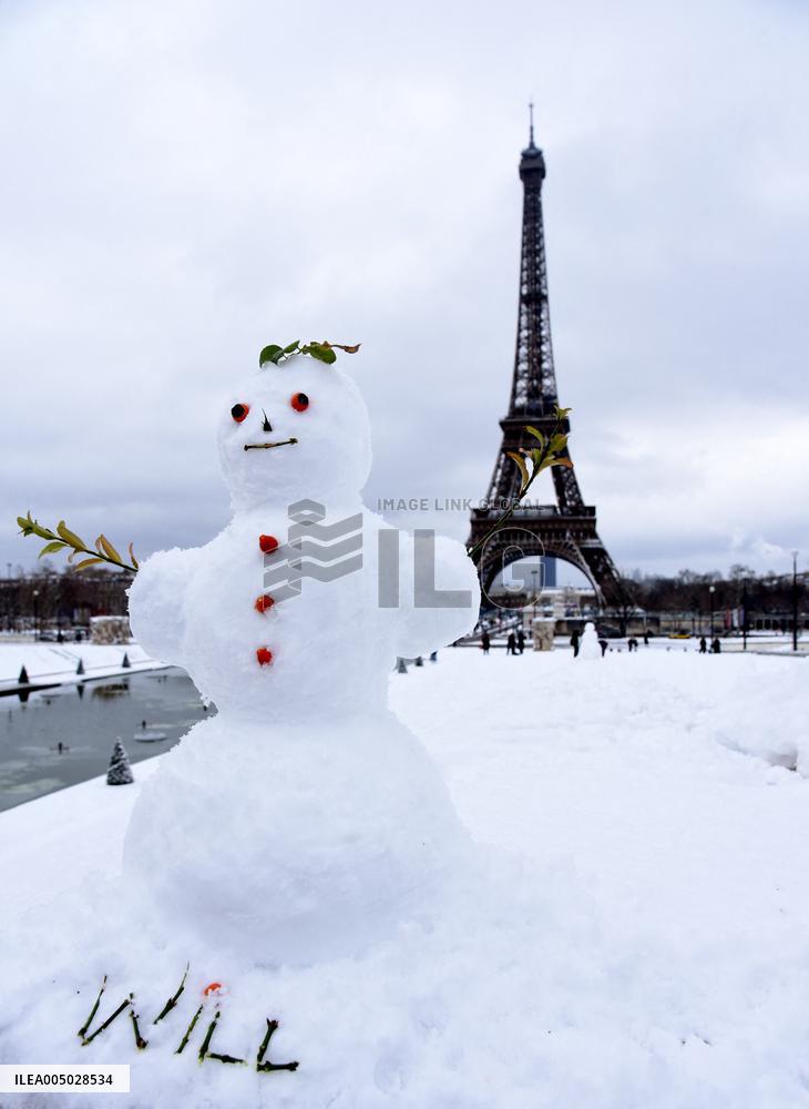 Paris Under The Snow - Eiffel Tower