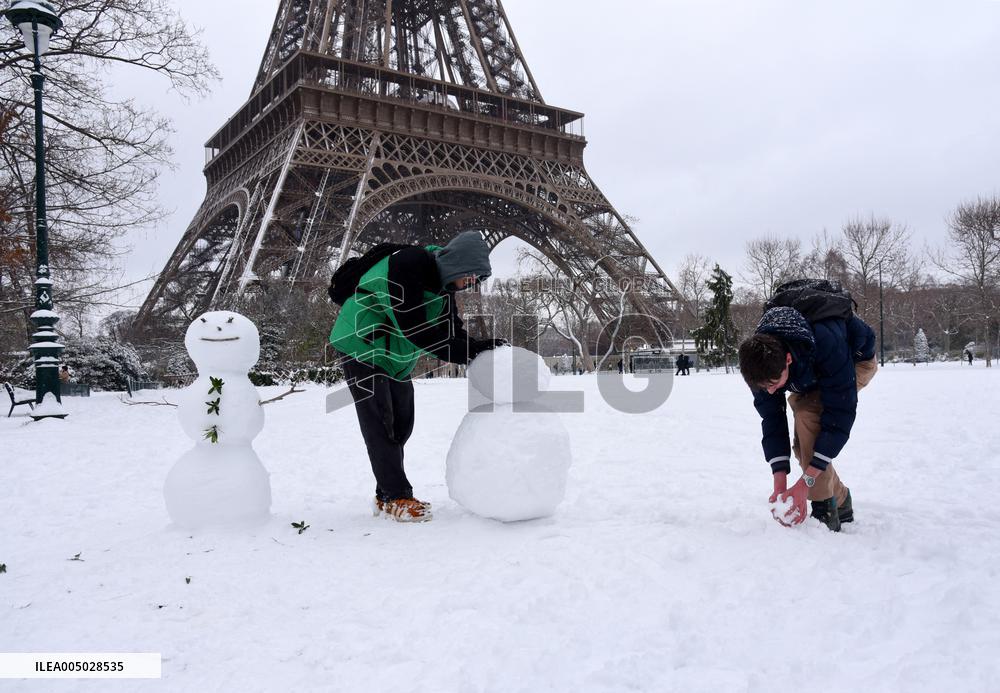 Paris Under The Snow - Eiffel Tower
