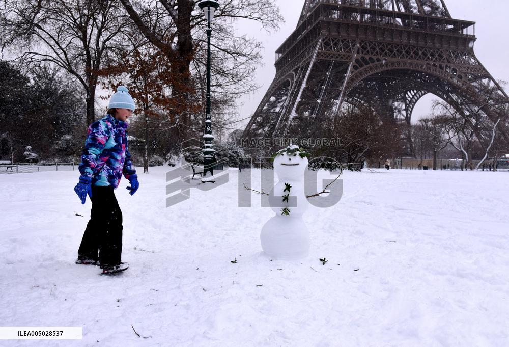 Paris Under The Snow - Eiffel Tower