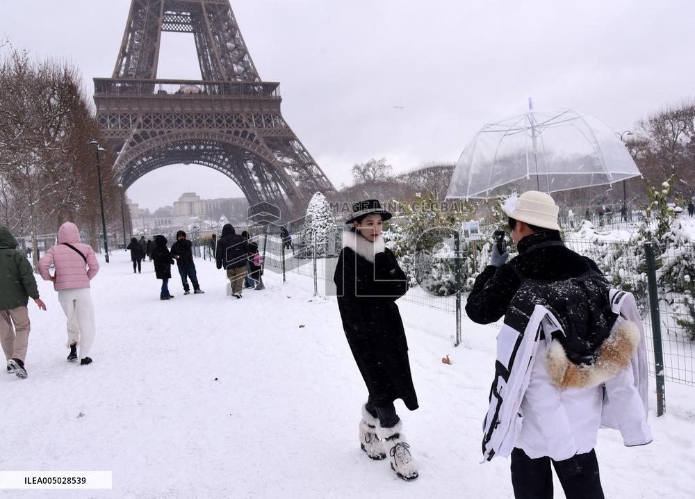 Paris Under The Snow - Eiffel Tower