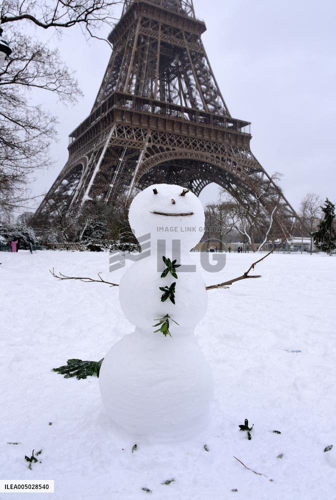 Paris Under The Snow - Eiffel Tower
