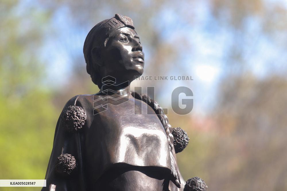 Unveil Ceremony Statues of Heroic Mexican Women - Mexico