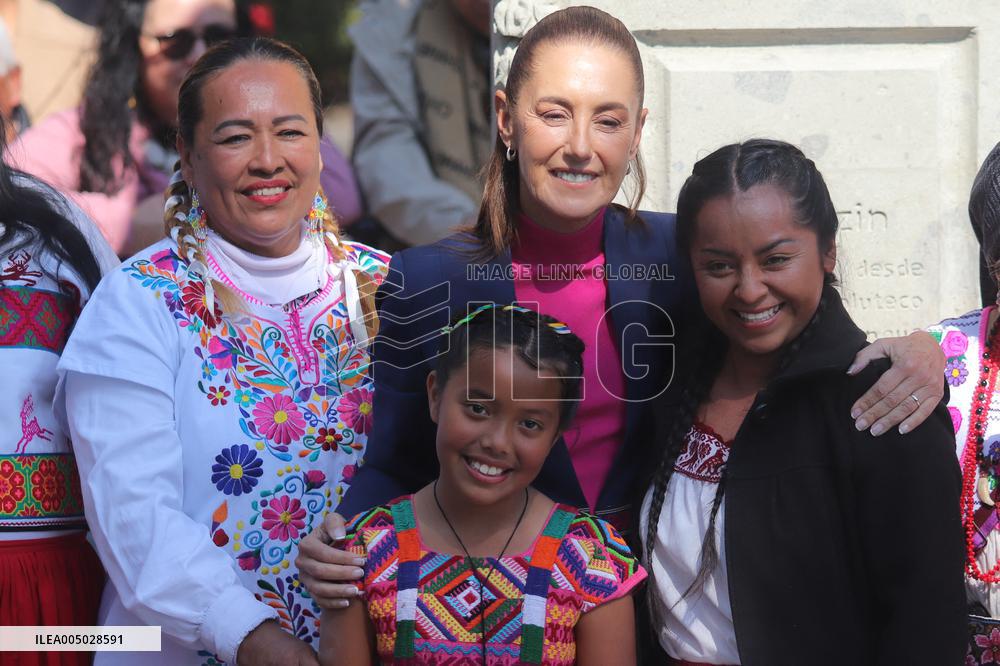 Unveil Ceremony Statues of Heroic Mexican Women - Mexico