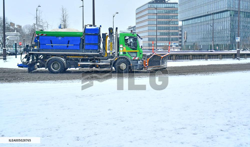 Paris Under The Snow - Paris