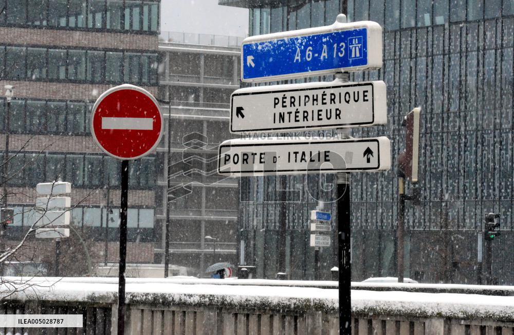 Paris Under The Snow - Paris