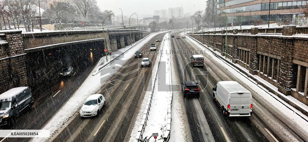 Paris Under The Snow - Paris