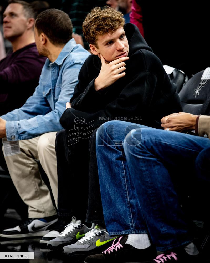 Leon Marchand in San Antonio to Meet Wembanyama for The NBA Game - USA