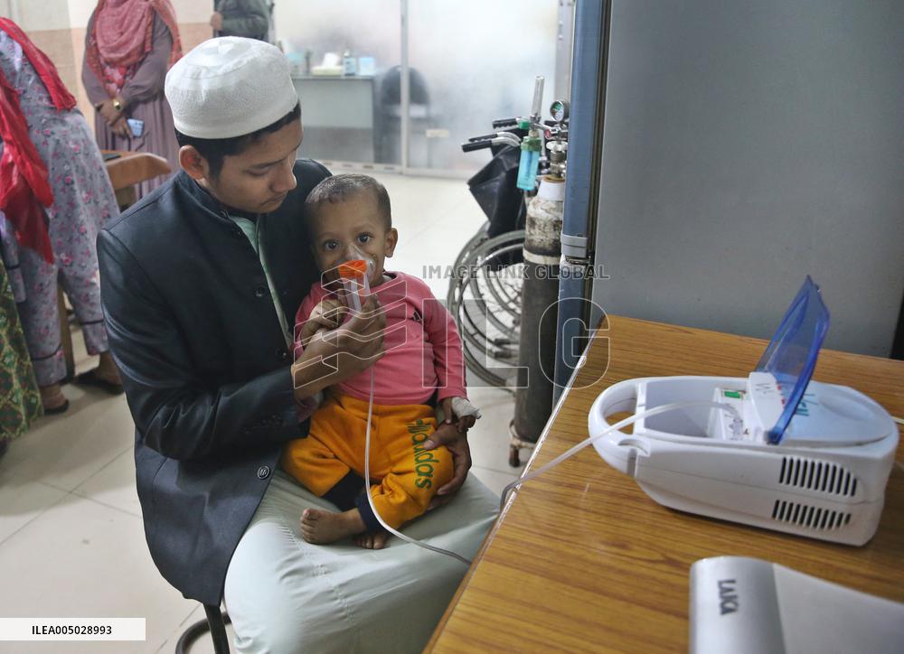 Pneumonia Patients Rise During The Winter Season - Dhaka