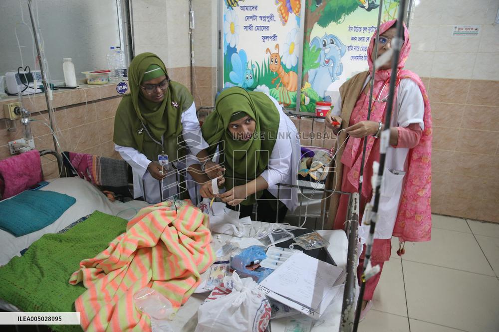 Pneumonia Patients Rise During The Winter Season - Dhaka