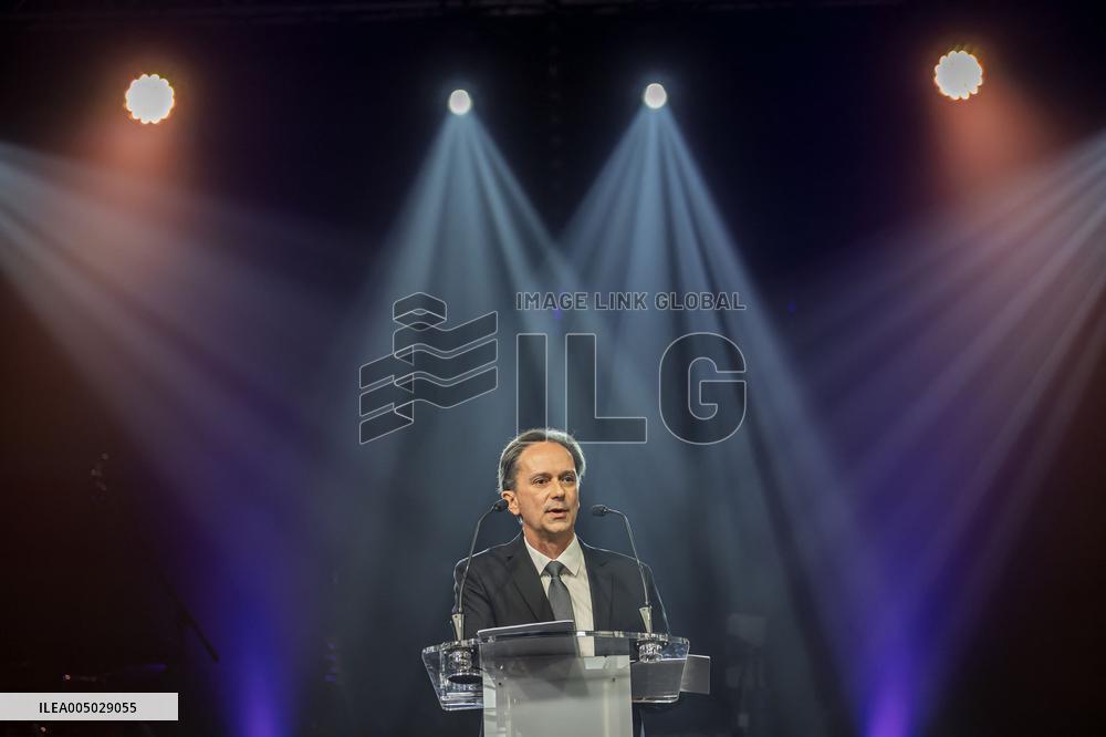 Outgoing Mayor Sylvain Robert - Lens