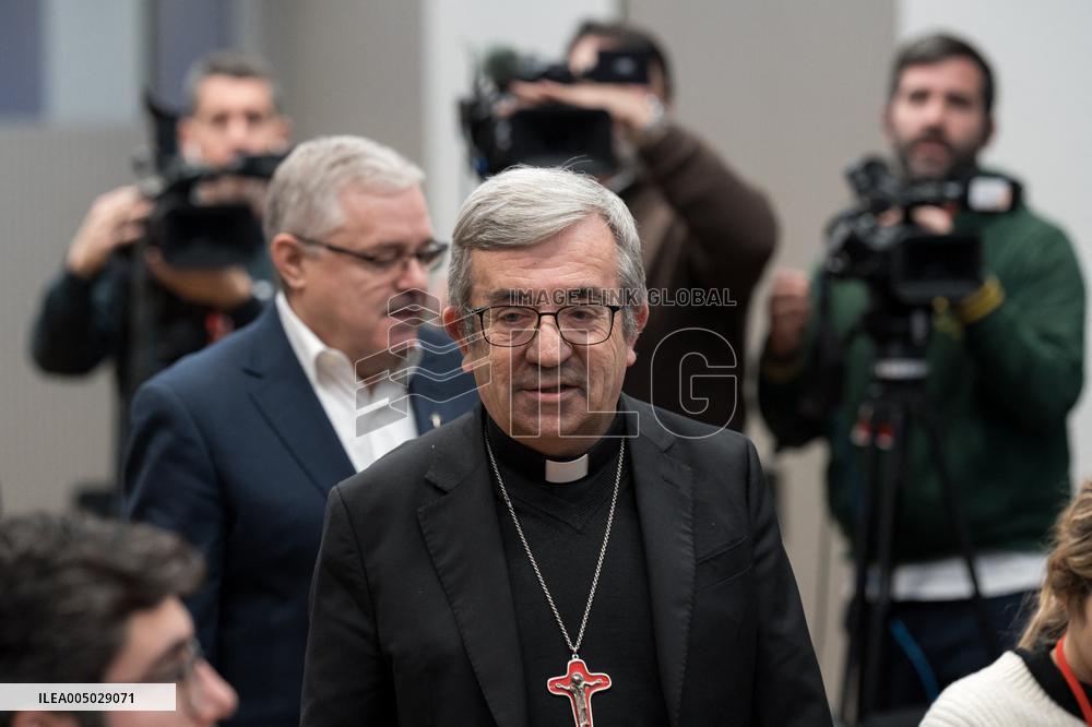 Government and Church Sign Agreement for Reparations - Madrid