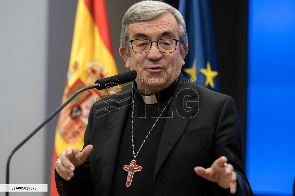 Government and Church Sign Agreement for Reparations - Madrid