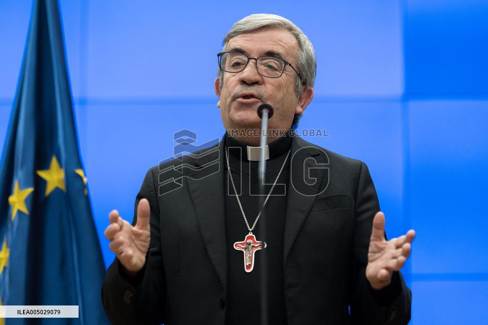 Government and Church Sign Agreement for Reparations - Madrid