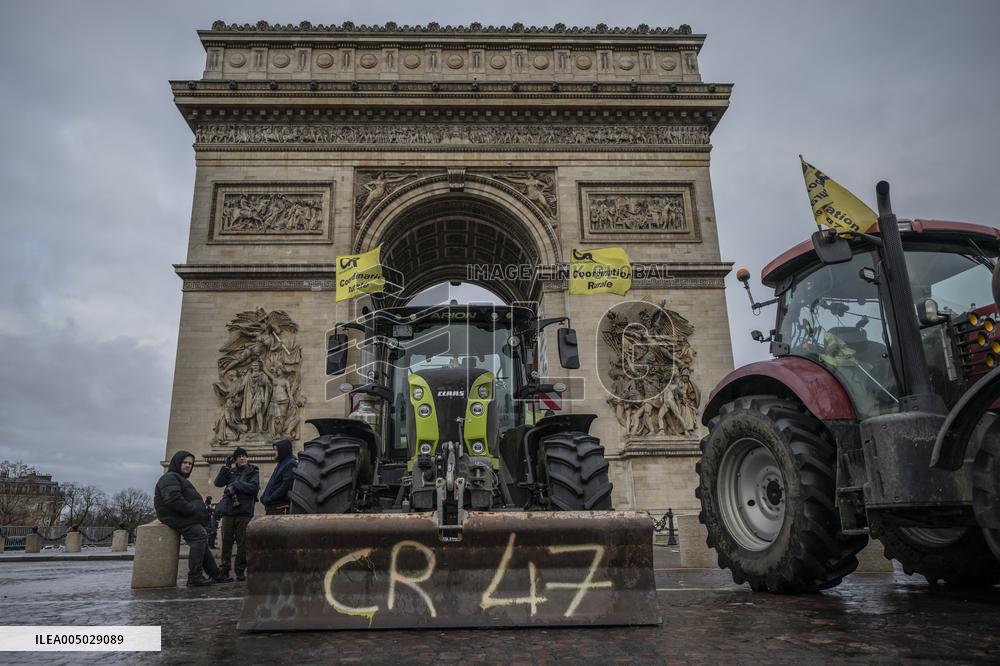 Several Dozen Farmers From The Coordination Rurale Arriving In Paris