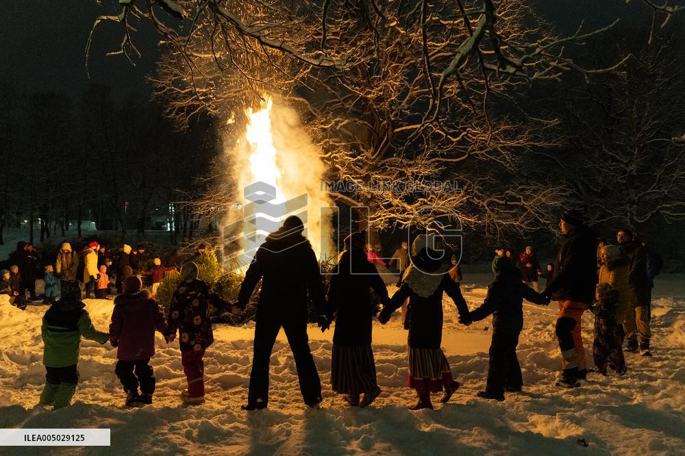 The Christmas tree burning tradition