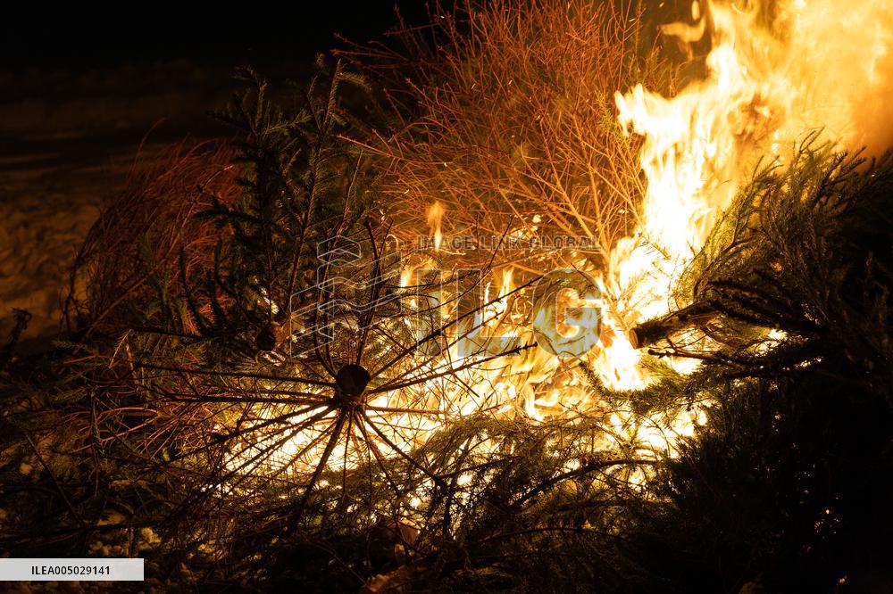 The Christmas tree burning tradition