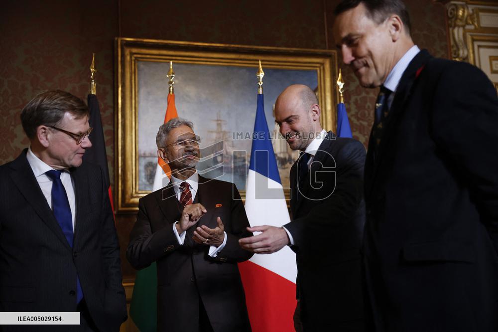 Weimar Triangle and Indian Foreign Ministers Meet in Paris