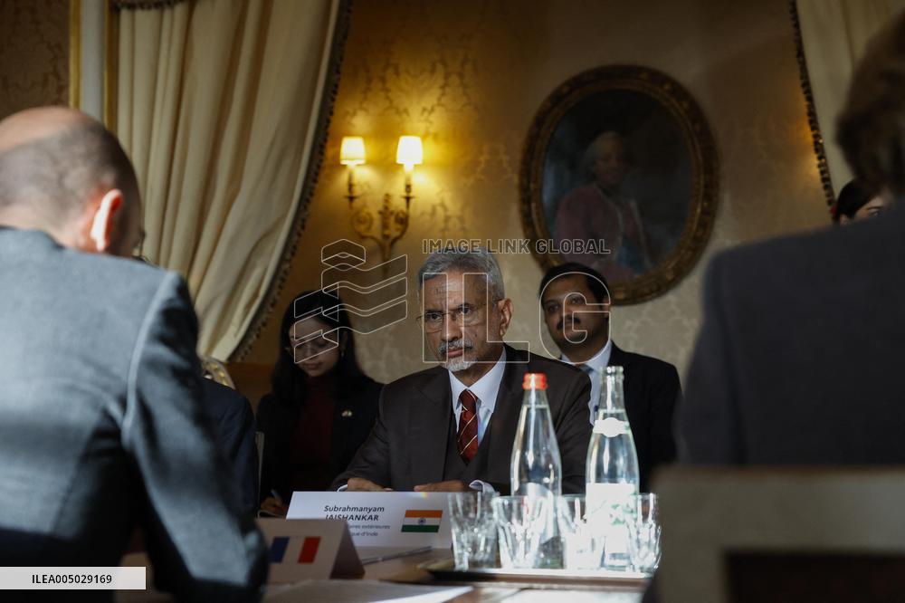 Weimar Triangle and Indian Foreign Ministers Meet in Paris