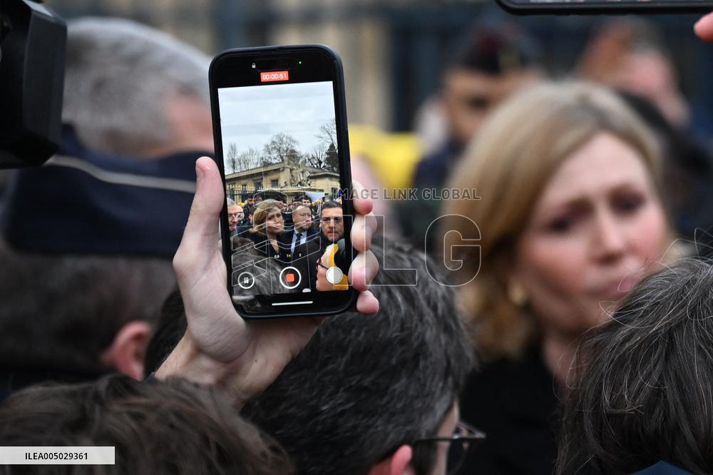 Yael Braun-Pivet Heckled Outside French National Assembly - Paris