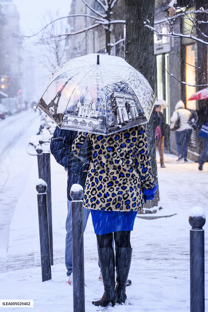 Illustration - Paris Under the Snow - Paris