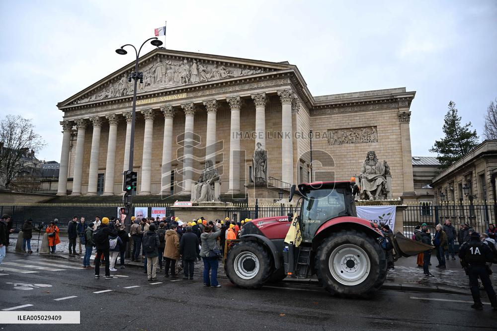 Farmers Protest In Front Of The National Assembly - Paris