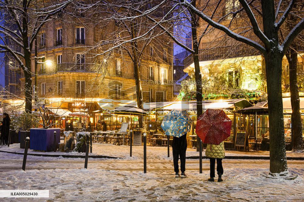 Illustration - Paris Under the Snow - Paris