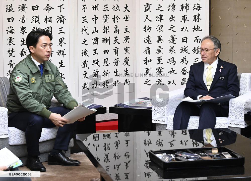Japan defense minister meets Okinawa gov.
