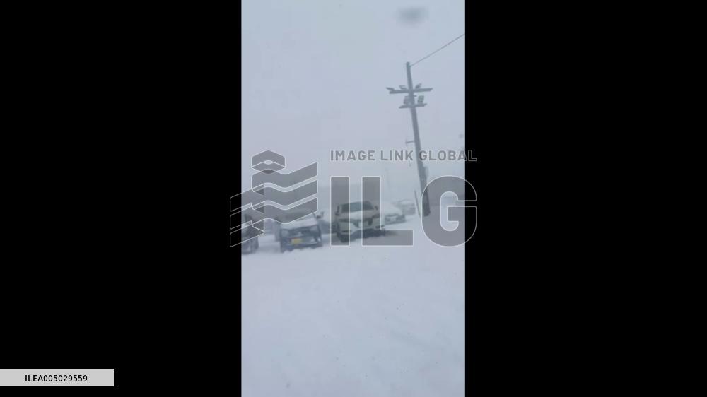 Japan: Heavy Snowfall in Hokkaido, Flights Disrupted