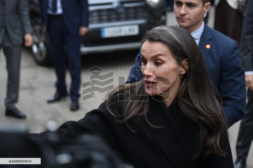 Queen Letizia Presides Over International Journalism Awards - Madrid