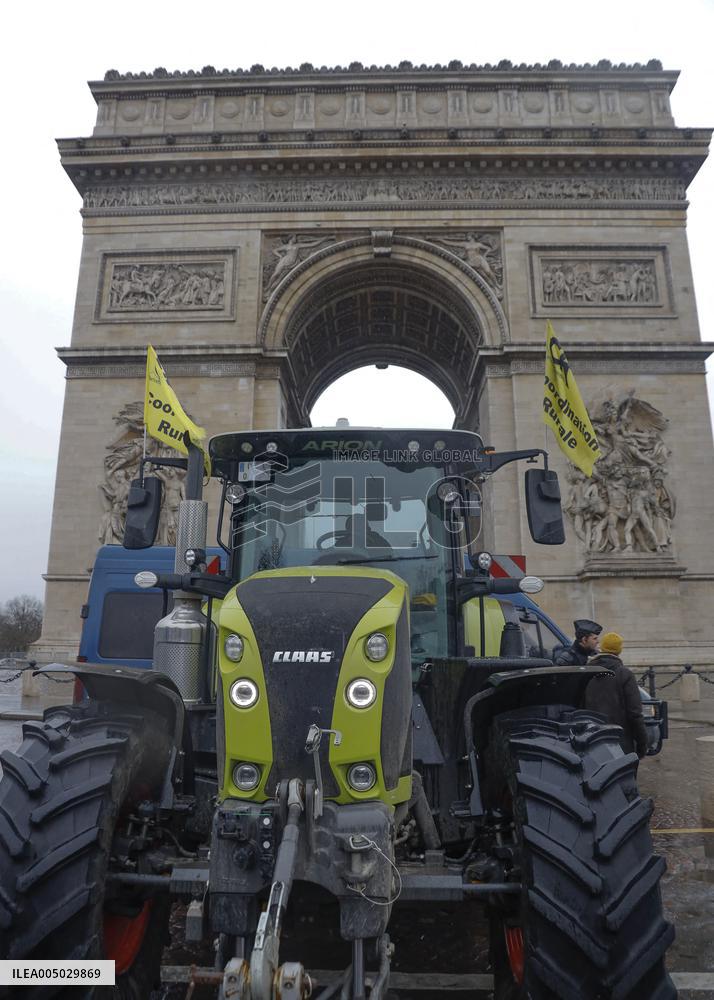 Farmers' Demonstration in Front of Arc De Triomphe - Paris