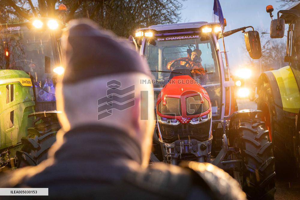 Several Dozen Farmers From The Coordination Rurale At Porte d Auteuil - Paris AJ
