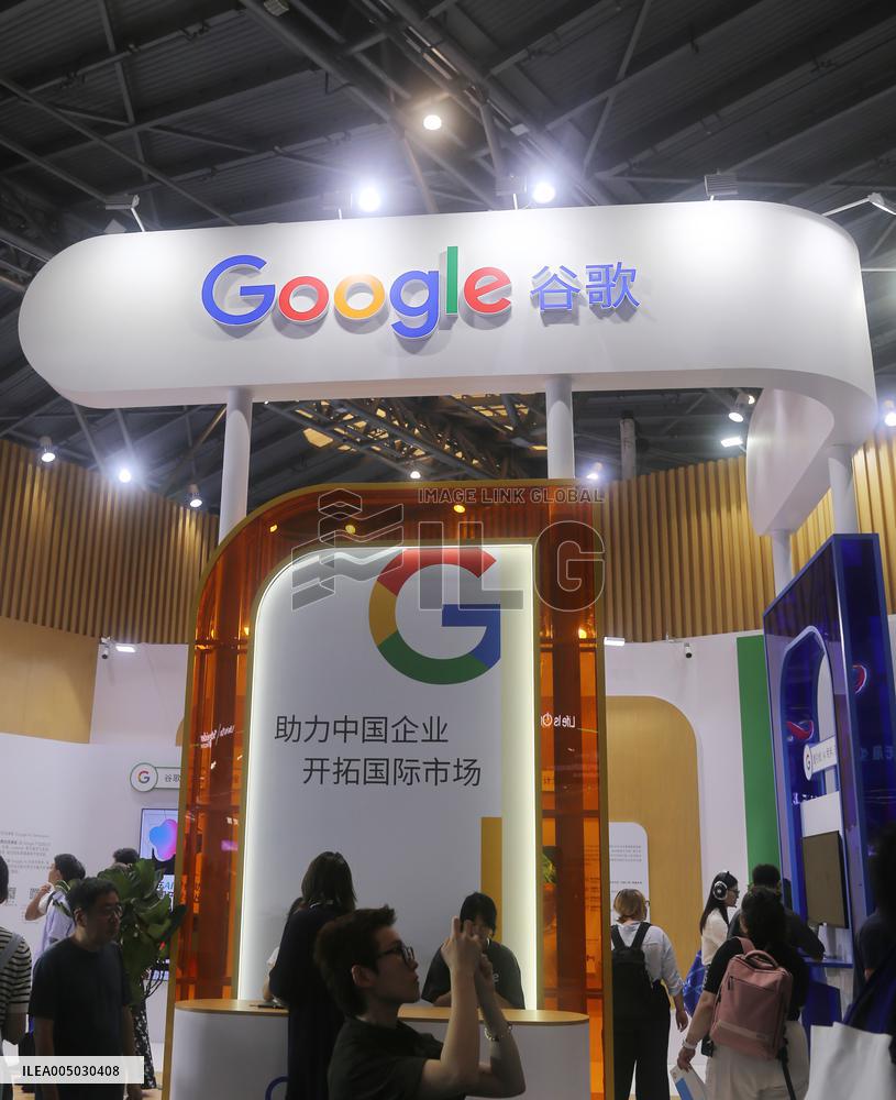 Google Market Value Exceeds Apple's