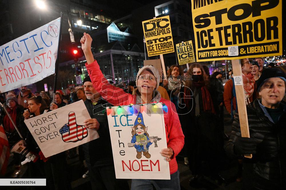 Protesters demonstrate against raids conducted by the US Immigration and Customs Enforcement (ICE)  OD