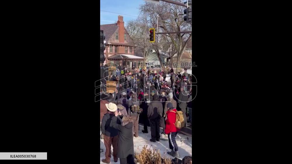 US: Protests Erupt Following Fatal ICE Shooting in Minneapolis