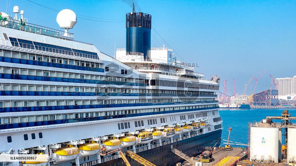 Large Cruise Ships Routine Repairs