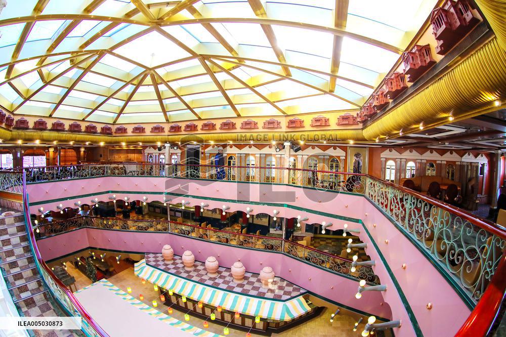 Large Cruise Ships Routine Repairs