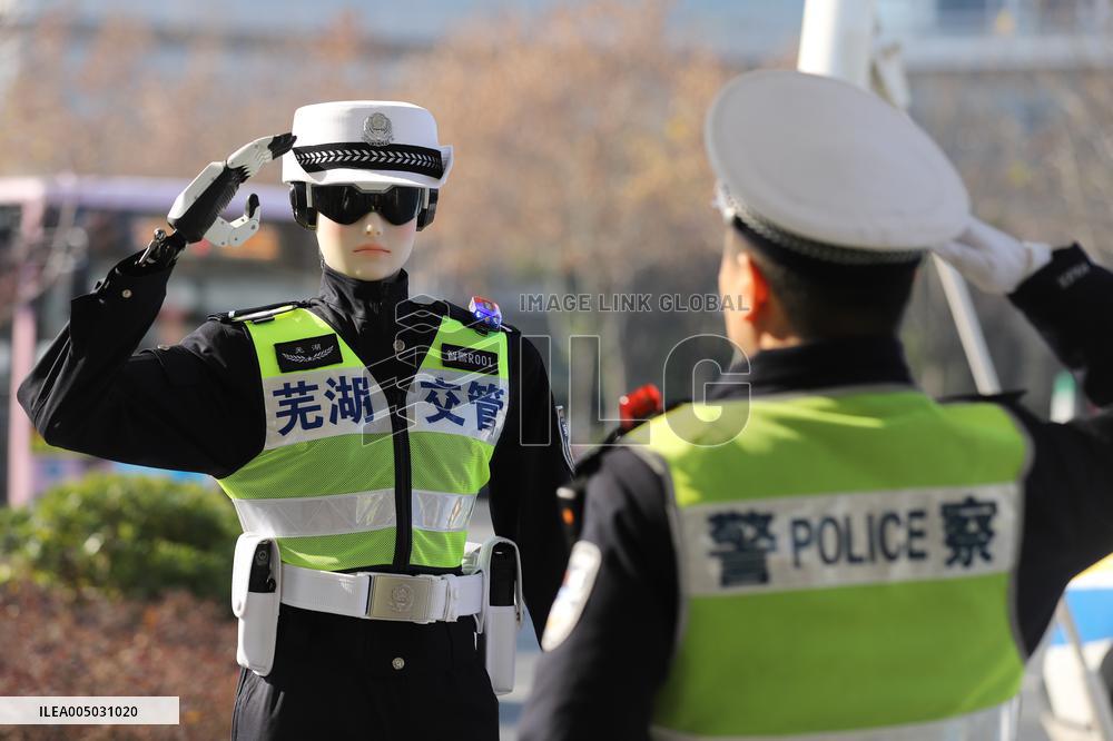 First AI Traffic Police Robot in Anhui