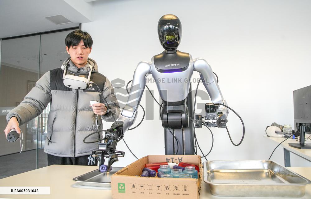 Humanoid Robots Simulation Training