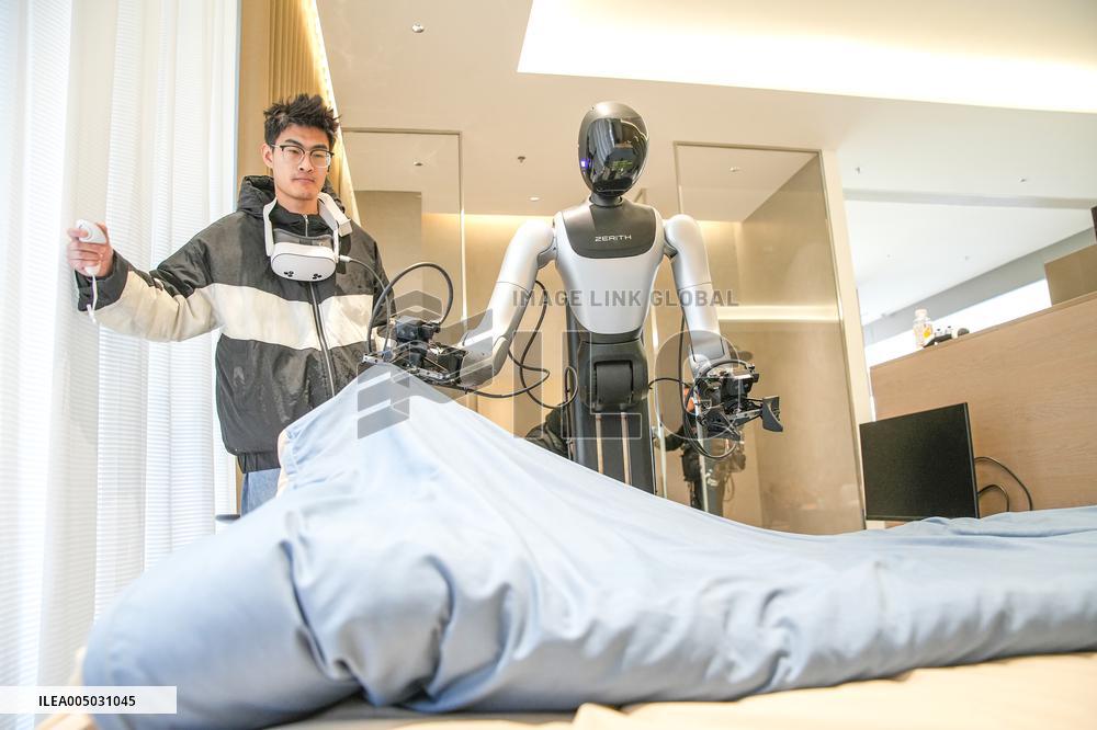 Humanoid Robots Simulation Training