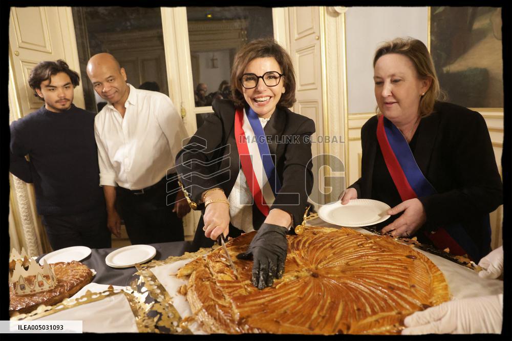 Rachida Dati At Epiphany Event - Paris